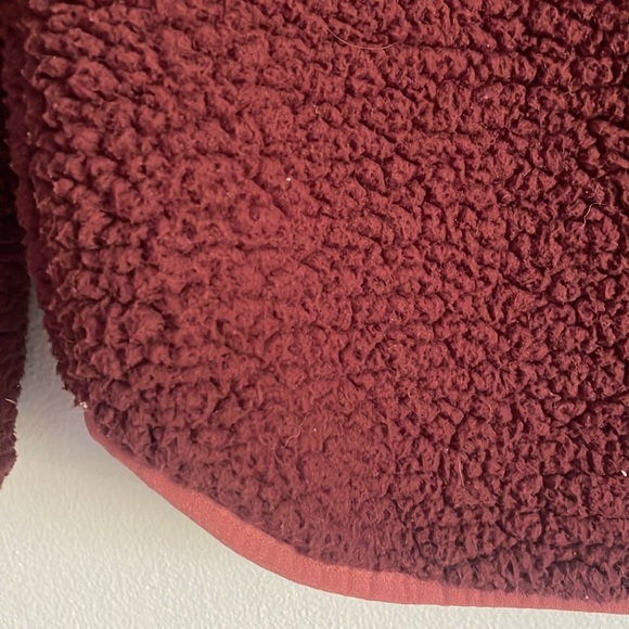 Abercrombie and Fitch Red Sherpa Jacket Size S - Picture 9 of 15